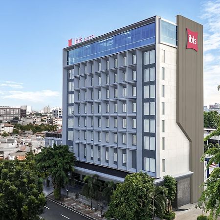 Ibis Jakarta Raden Saleh Hotel Exterior foto